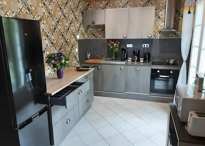 De Lonzanges Дом отдыха Lanobre