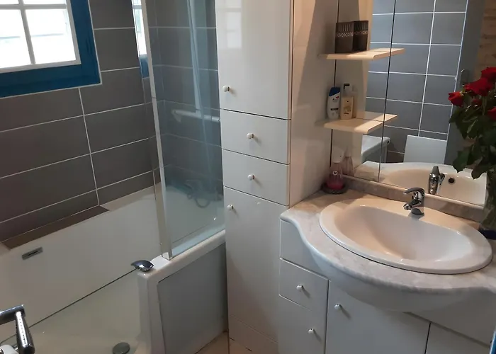 Дом отдыха De Lonzanges *